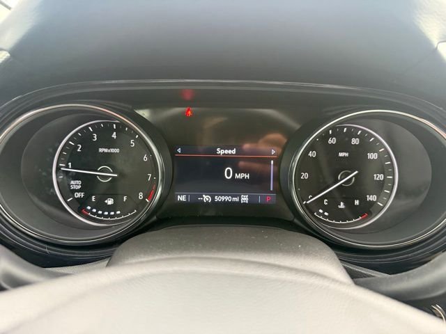 Used 2022 Red Buick Select image 16