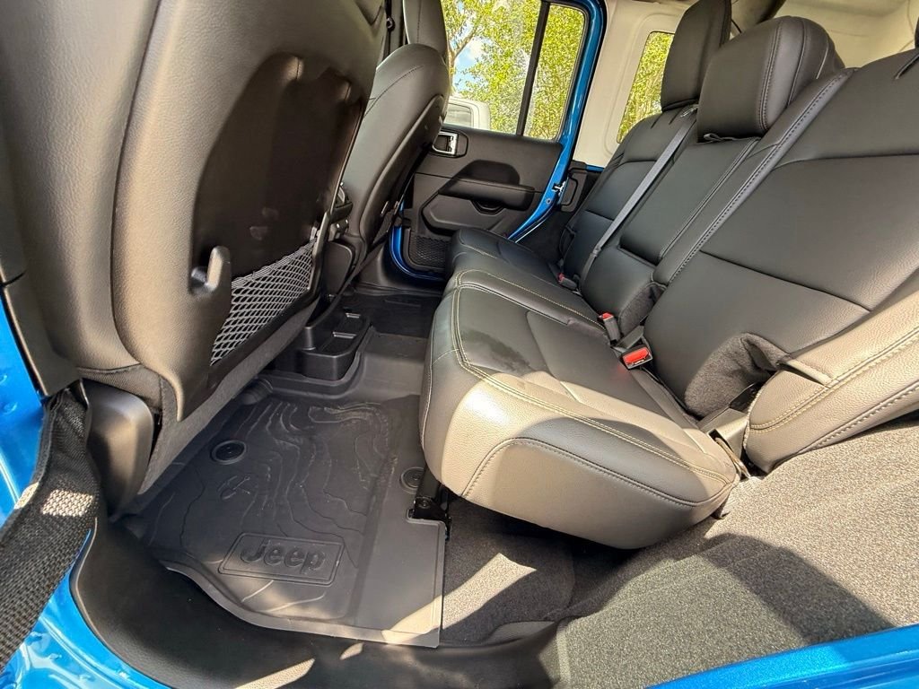 2025 Jeep Wrangler 4-Door Sahara - Photo 28