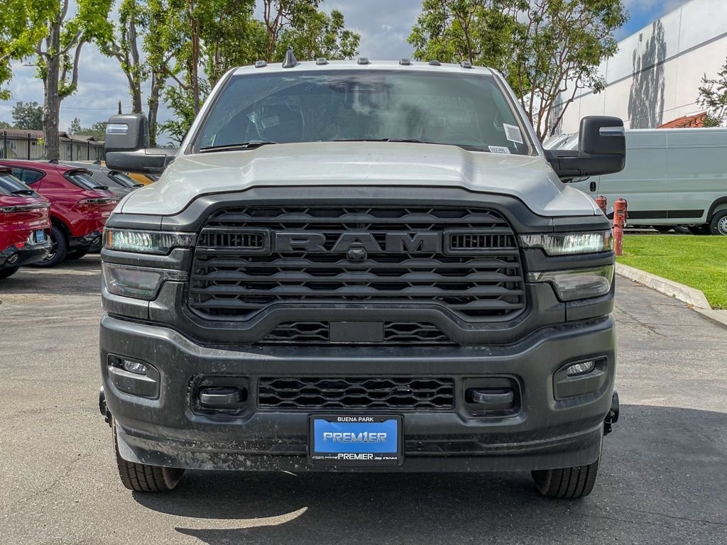 2025 RAM 3500 Chassis Tradesman - Photo 9