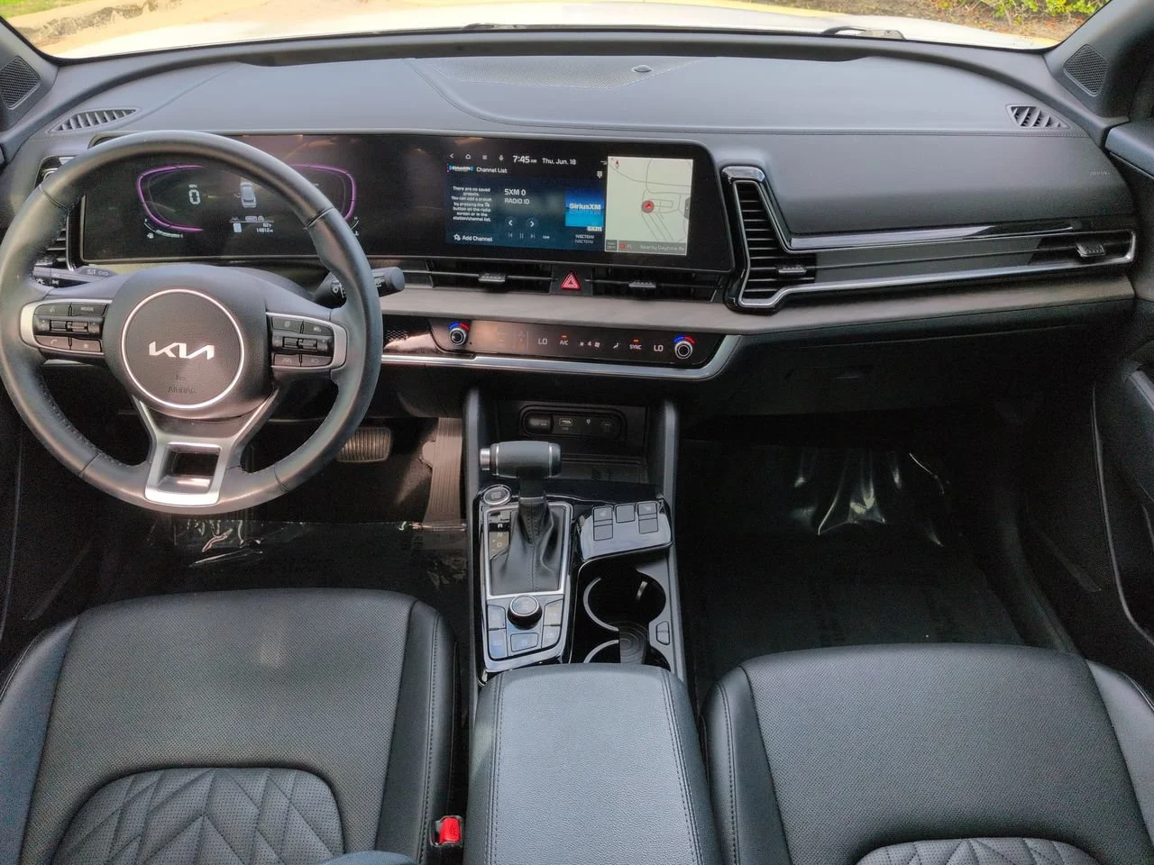 Used 2024 White Pearl Kia X-Line image 14