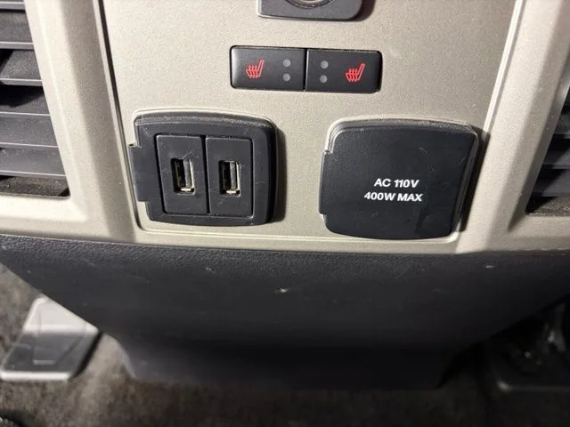 Used 2018 White Platinum Clearcoat Metallic Ford Lariat image 36