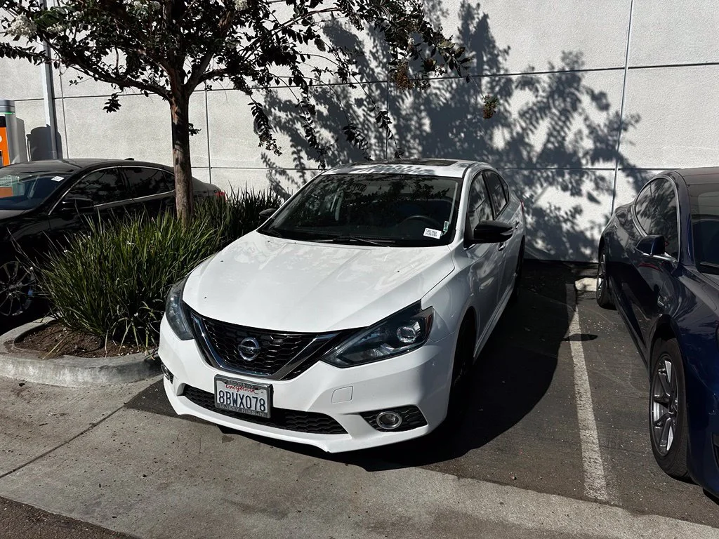 Used 2017 White Nissan SR image 8