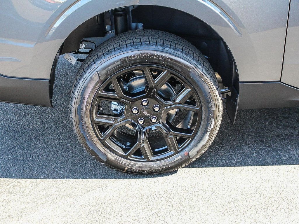 2025 Ford Maverick XLT - Photo 11