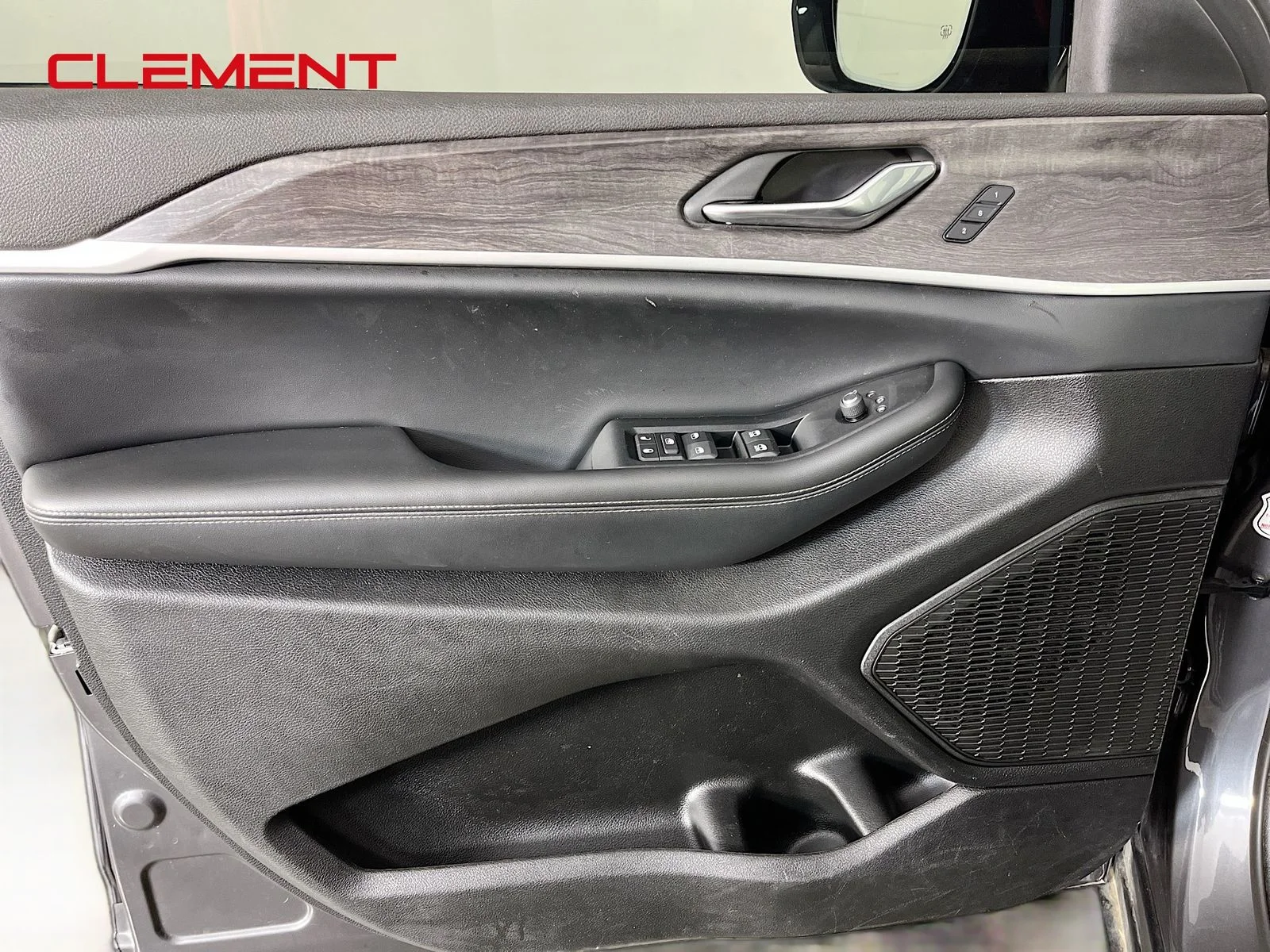 Used 2024 Gray Jeep Limited image 26