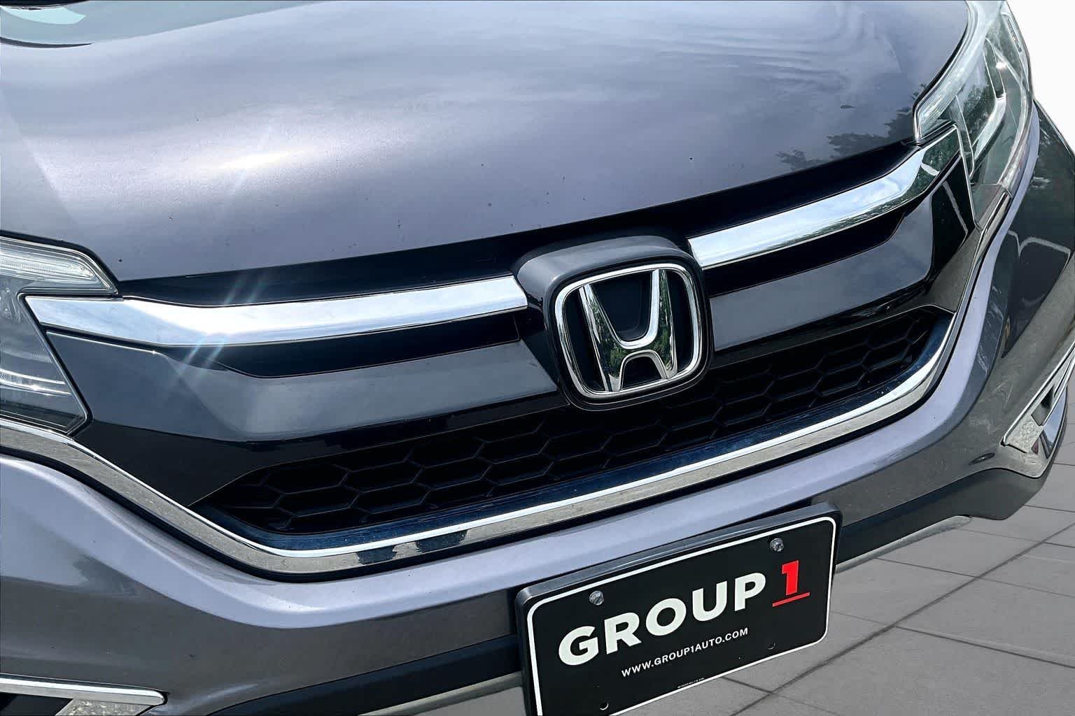 Used 2015  Honda EX image 30