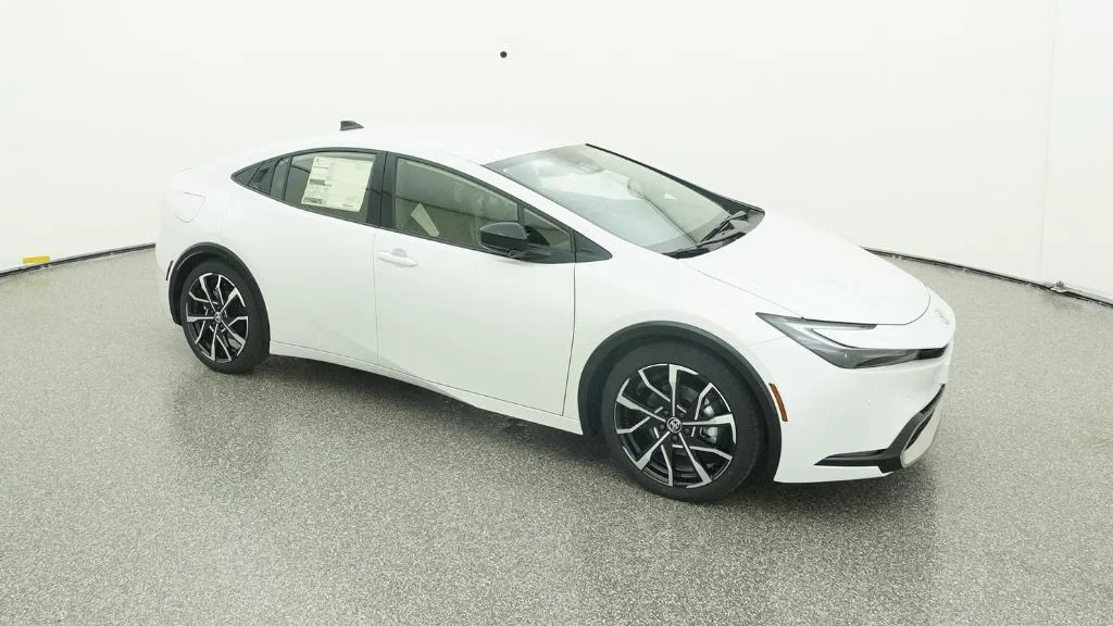 New 2026 Wind Chill Pearl Toyota XSE image 25