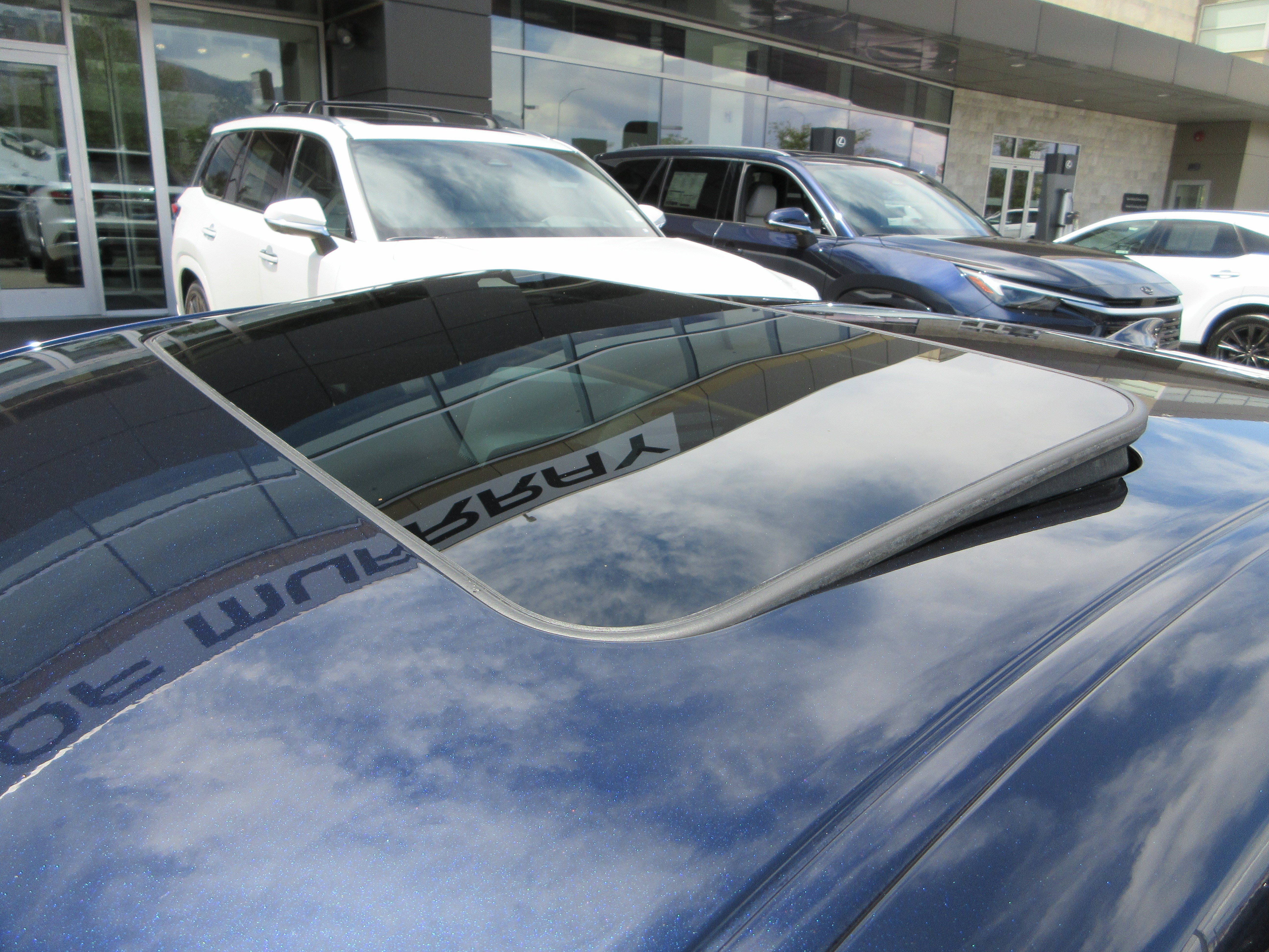 Used 2025 Nightfall Mica Lexus 300h image 16