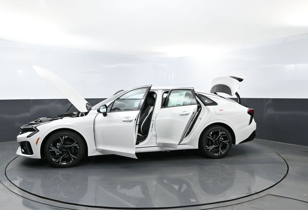 New 2026 Snow White Pearl Kia GT-Line FWD image 30