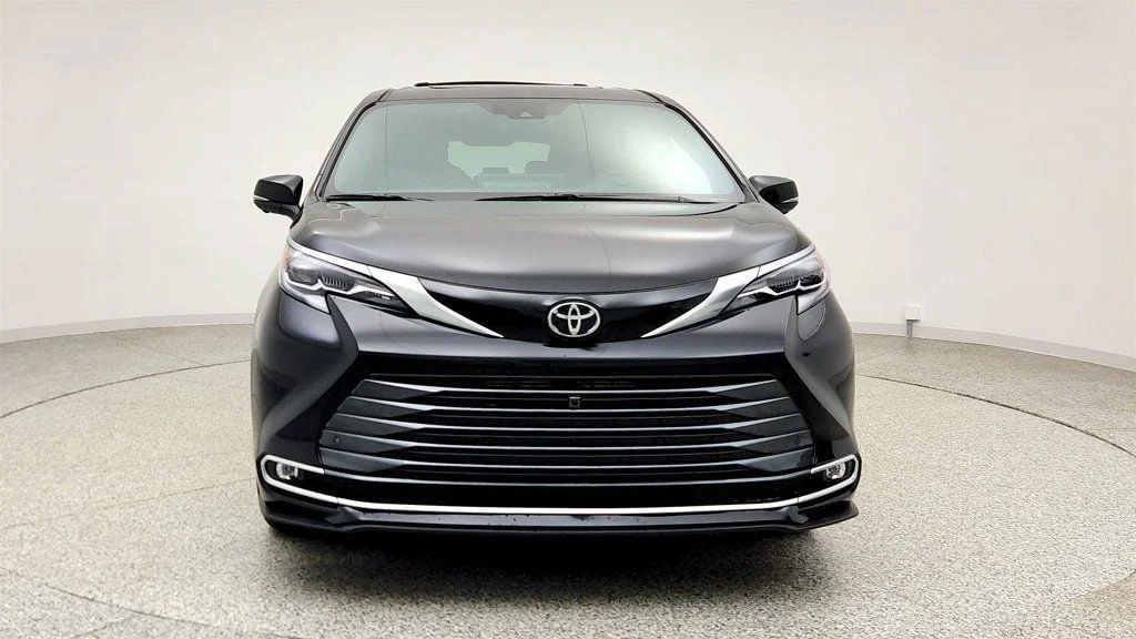 Used 2026 Midnight Black Metallic Toyota Platinum AWD 7-Seater w/ 1080p HD Rear Seat Entertainment image 2