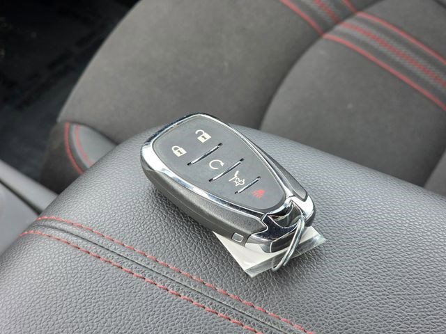 Used 2023 Summit White Chevrolet RS image 37