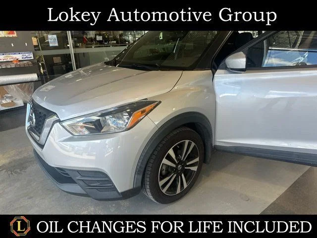 Used 2019 Silver Nissan SV image 1