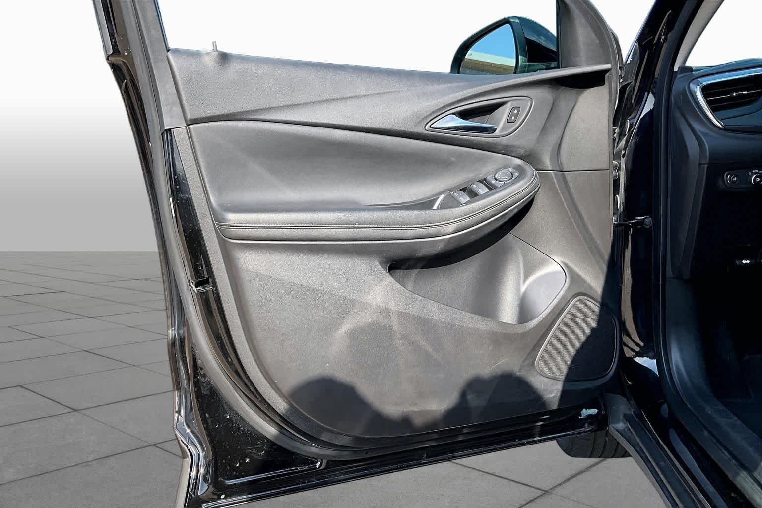 Used 2025 Ebony Twilight Metallic Buick Preferred image 24