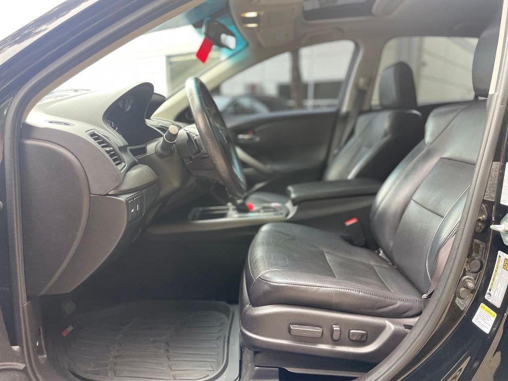Used 2015  Acura Technology Package image 19