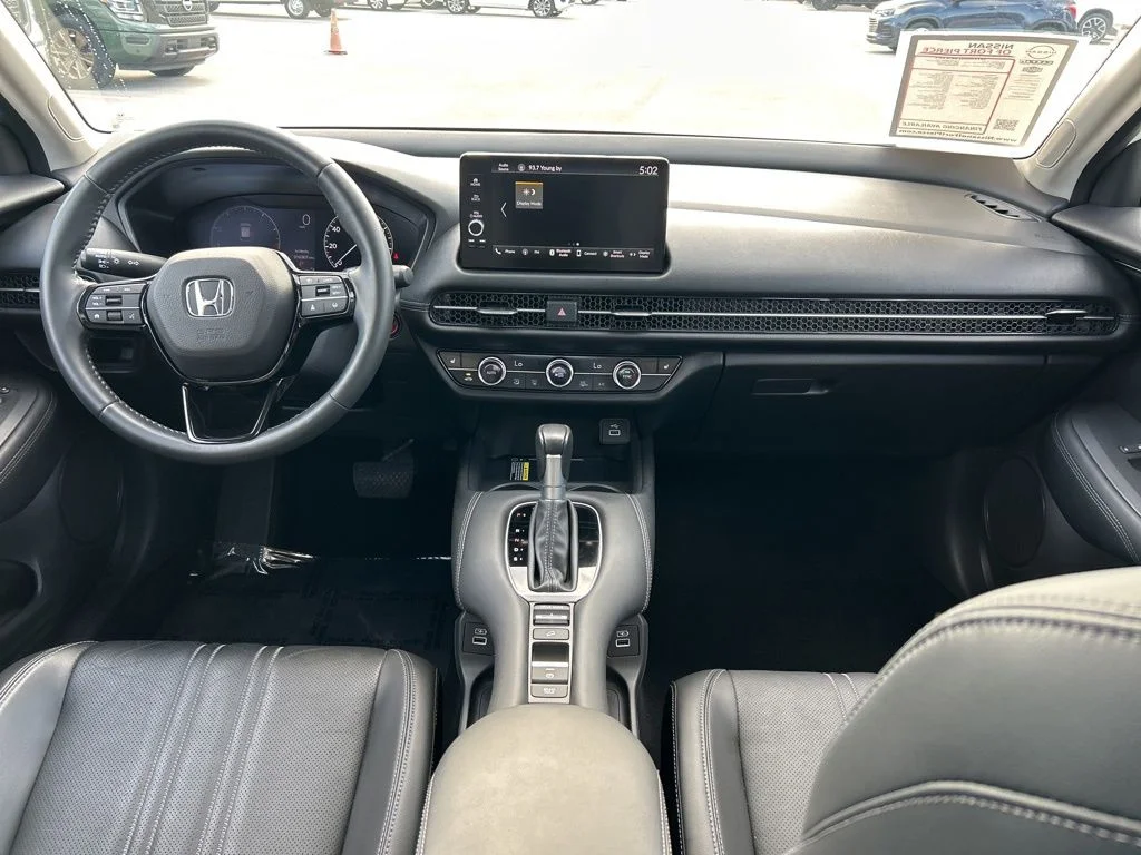 Used 2023 White Honda EX-L image 10