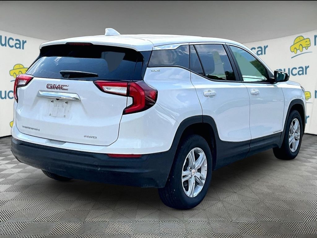 Used 2024 Summit White GMC SLE image 6