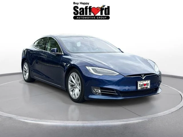 Used 2017 Blue Tesla 75D image 10