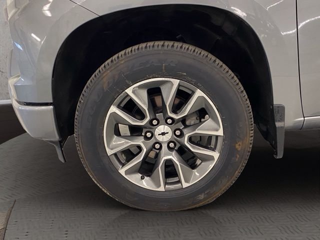 Used 2023 Gray Chevrolet RST image 16