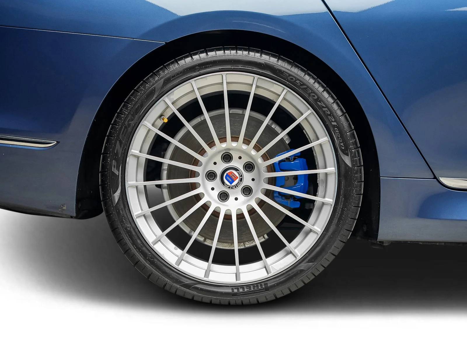 Used 2018 Blue BMW ALPINA B7 xDrive image 34