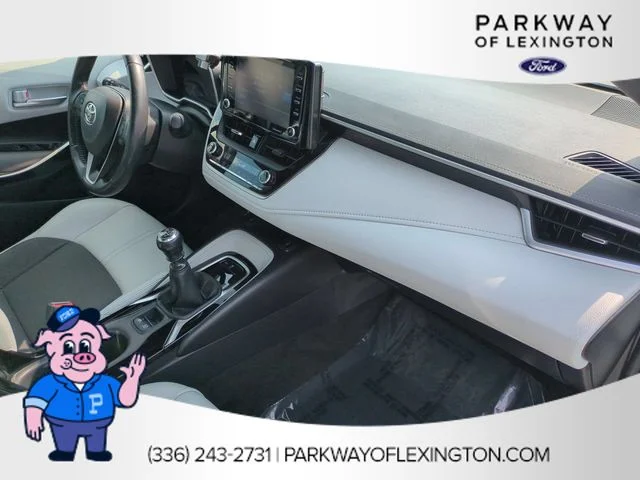 Used 2019 White Toyota XSE image 33