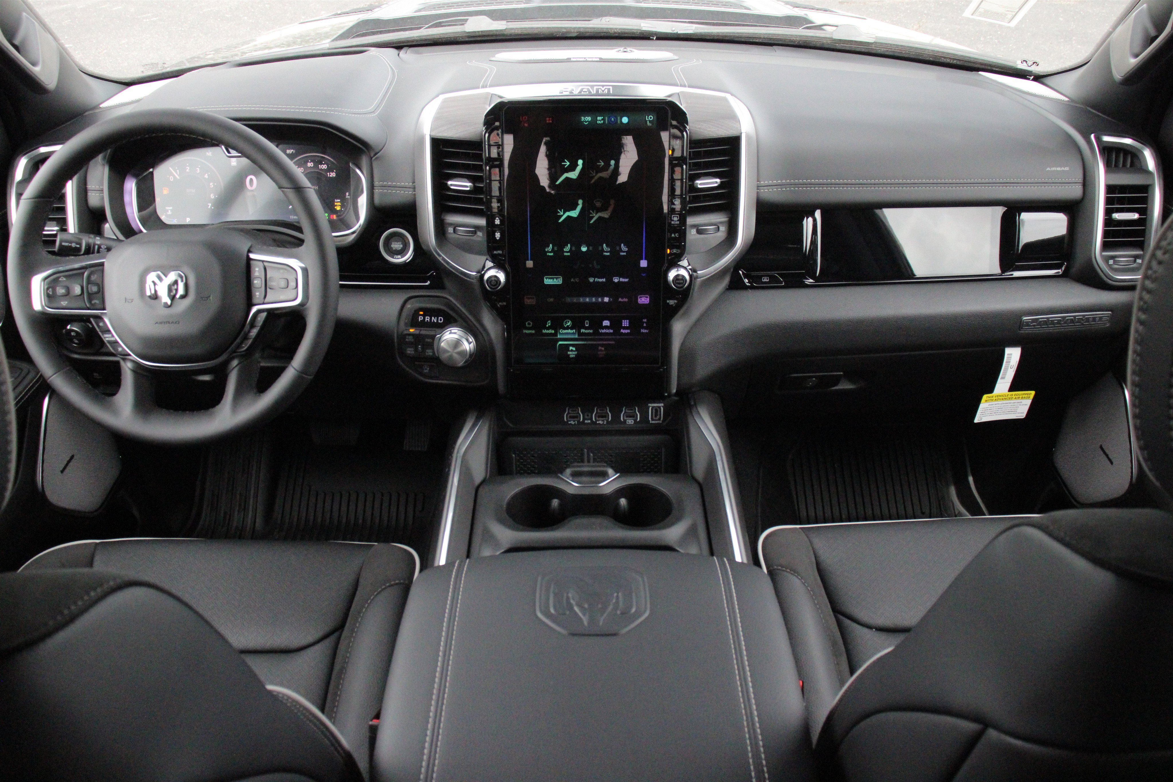 New 2026 Diamond Black Crystal Pearl-Coat Exterior Paint RAM Laramie image 2