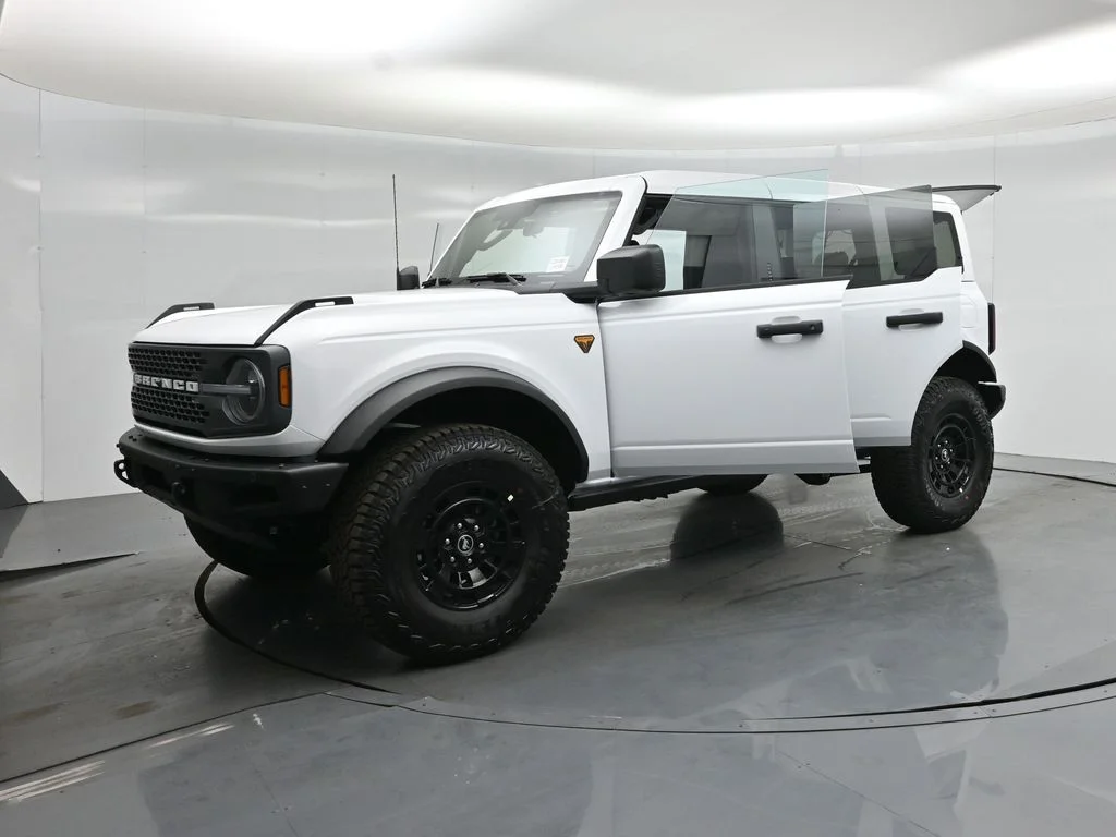 New 2026 Oxford White Ford Badlands image 28