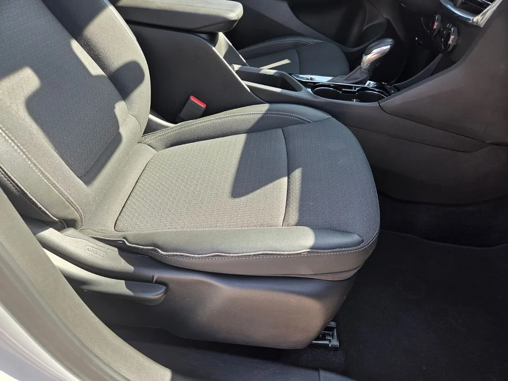 2025 Buick Encore GX Preferred - Photo 28