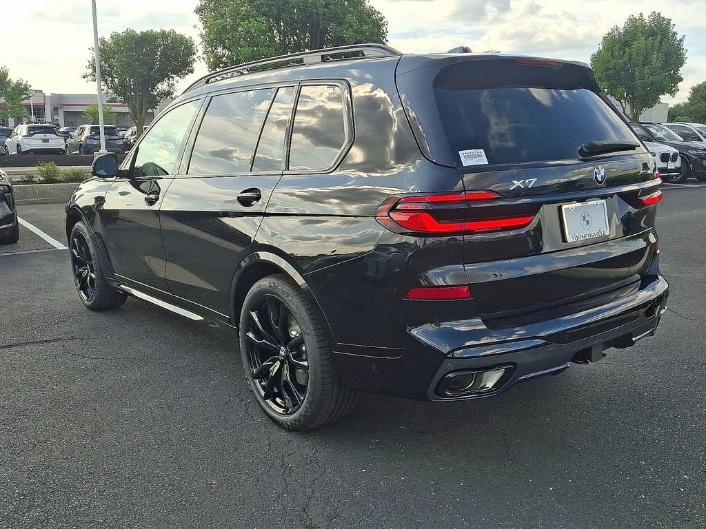 New 2027 Black Sapphire Metallic BMW xDrive40i image 3