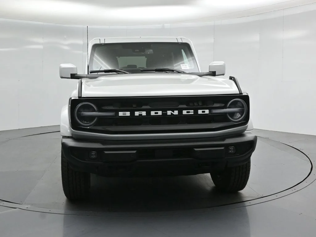 New 2026 Avalanche Gray Ford Outer Banks image 53