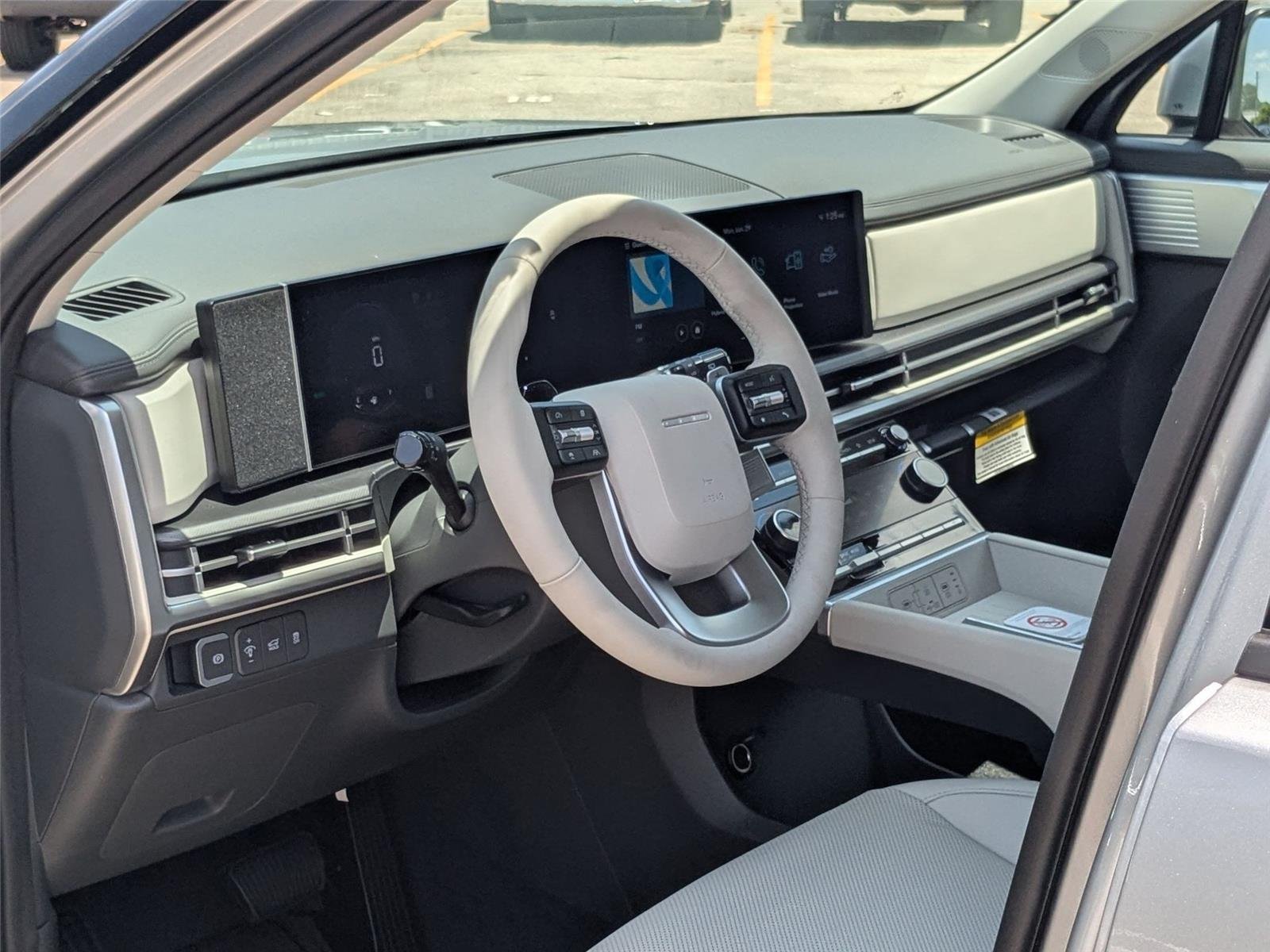 New 2026 Shimmering Silver Hyundai SEL image 2