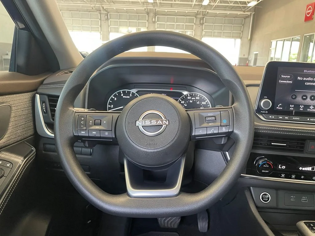 Used 2023 Blue Nissan SV image 12