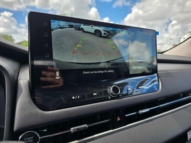 2025 Mitsubishi Outlander SE - Photo 28