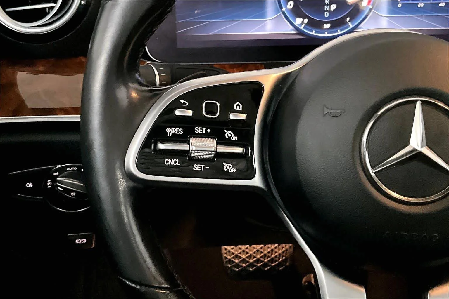 Used 2020 Black Mercedes-Benz E 350 image 24