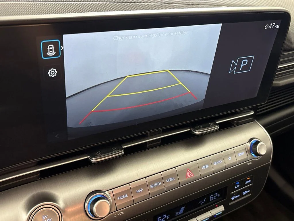 Used 2024 Black Hyundai SEL image 34