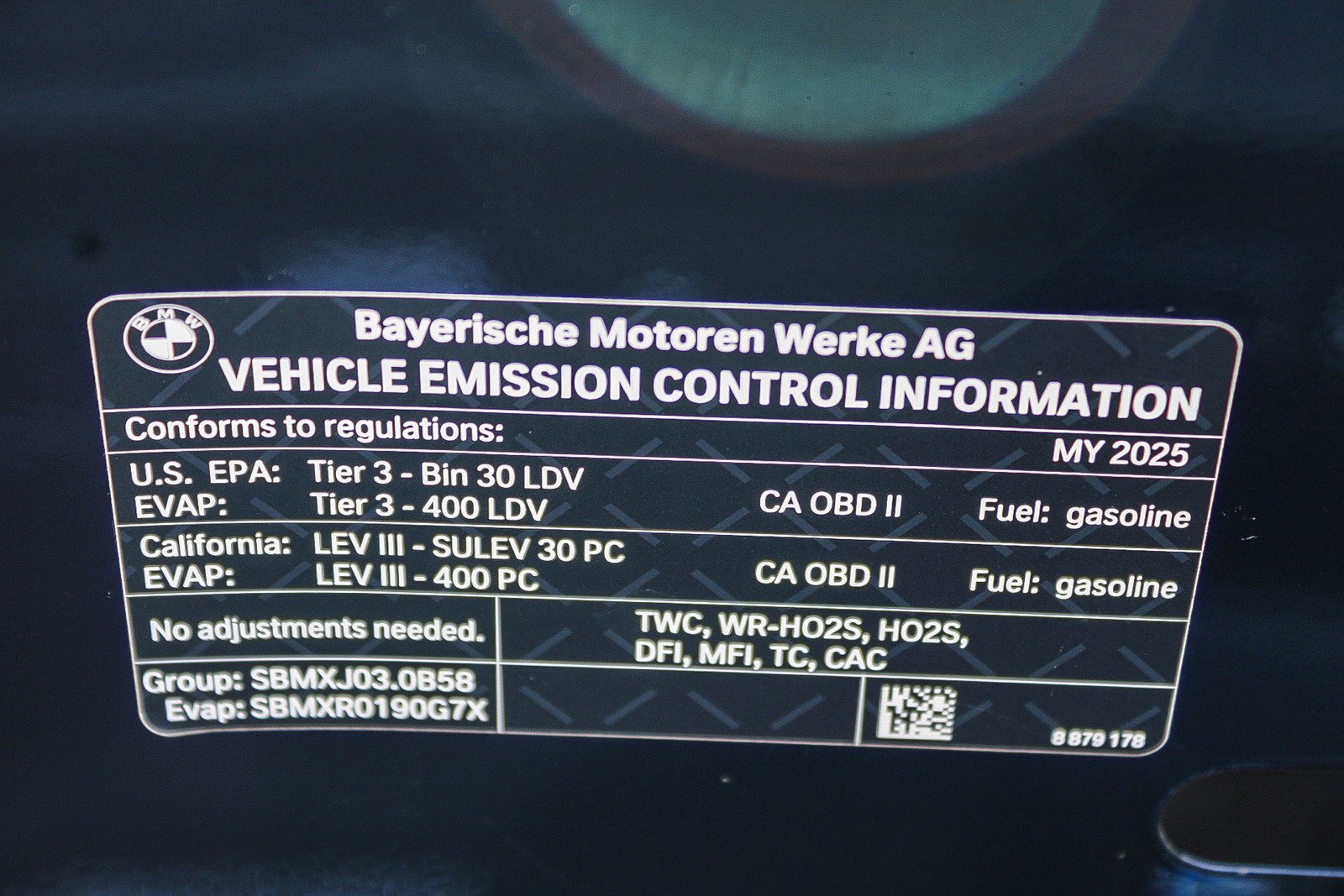 Used 2025 Black Sapphire Metallic BMW 740i image 29