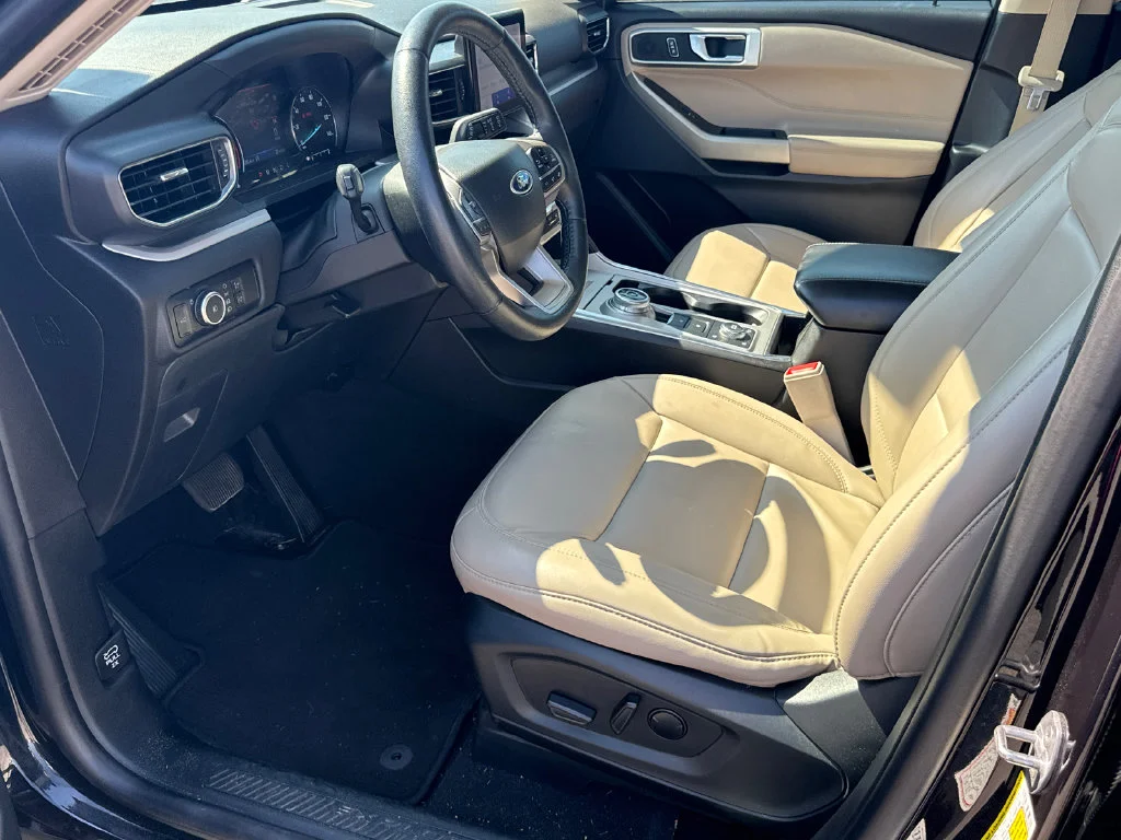 2023 Ford Explorer XLT - Photo 9