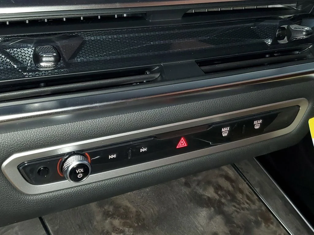 New 2026 Black Sapphire Metallic BMW sDrive40i image 23