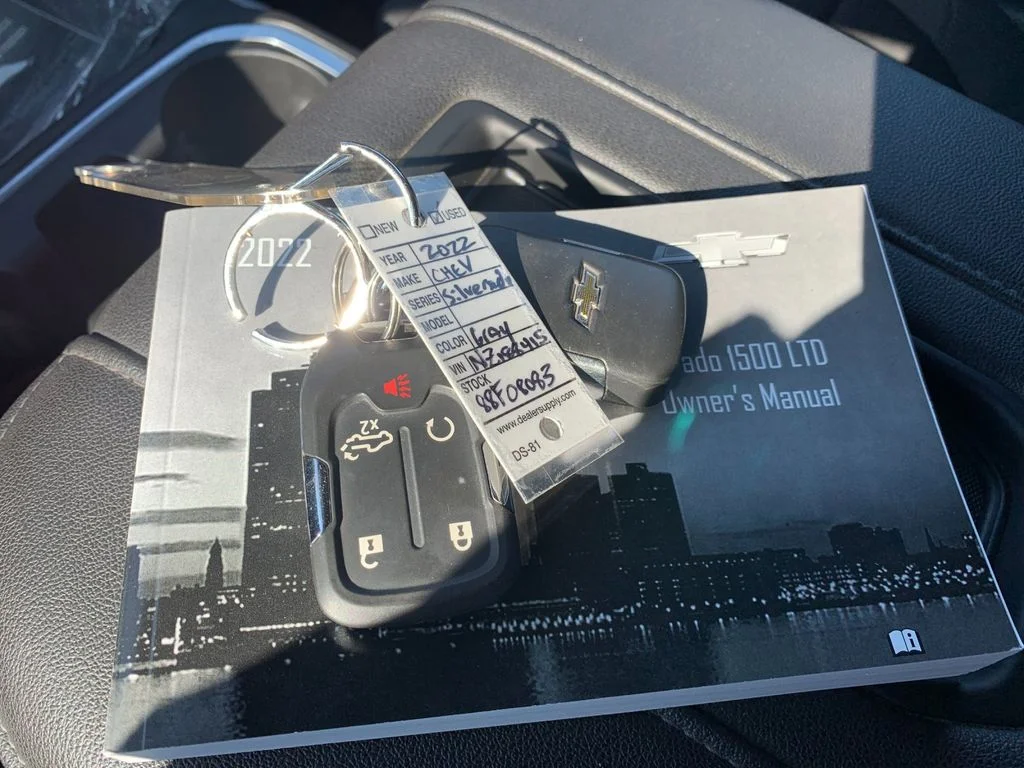 Used 2022 Gray Chevrolet RST image 9