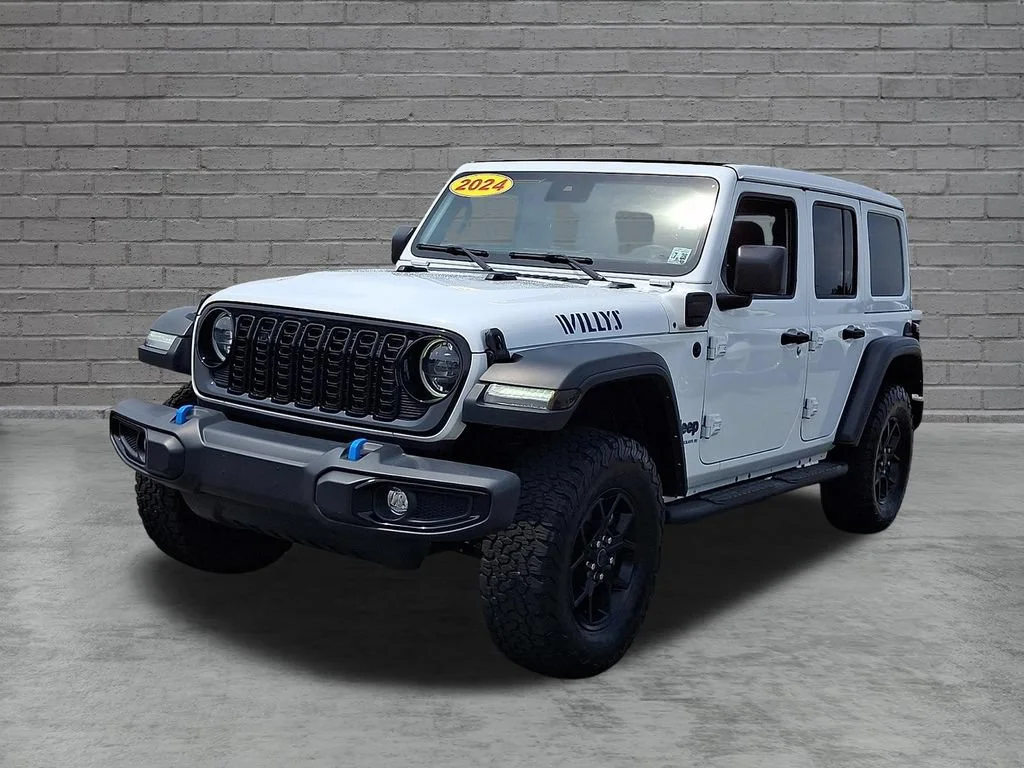 Used 2024 Bright White Clearcoat Jeep Willys image 5
