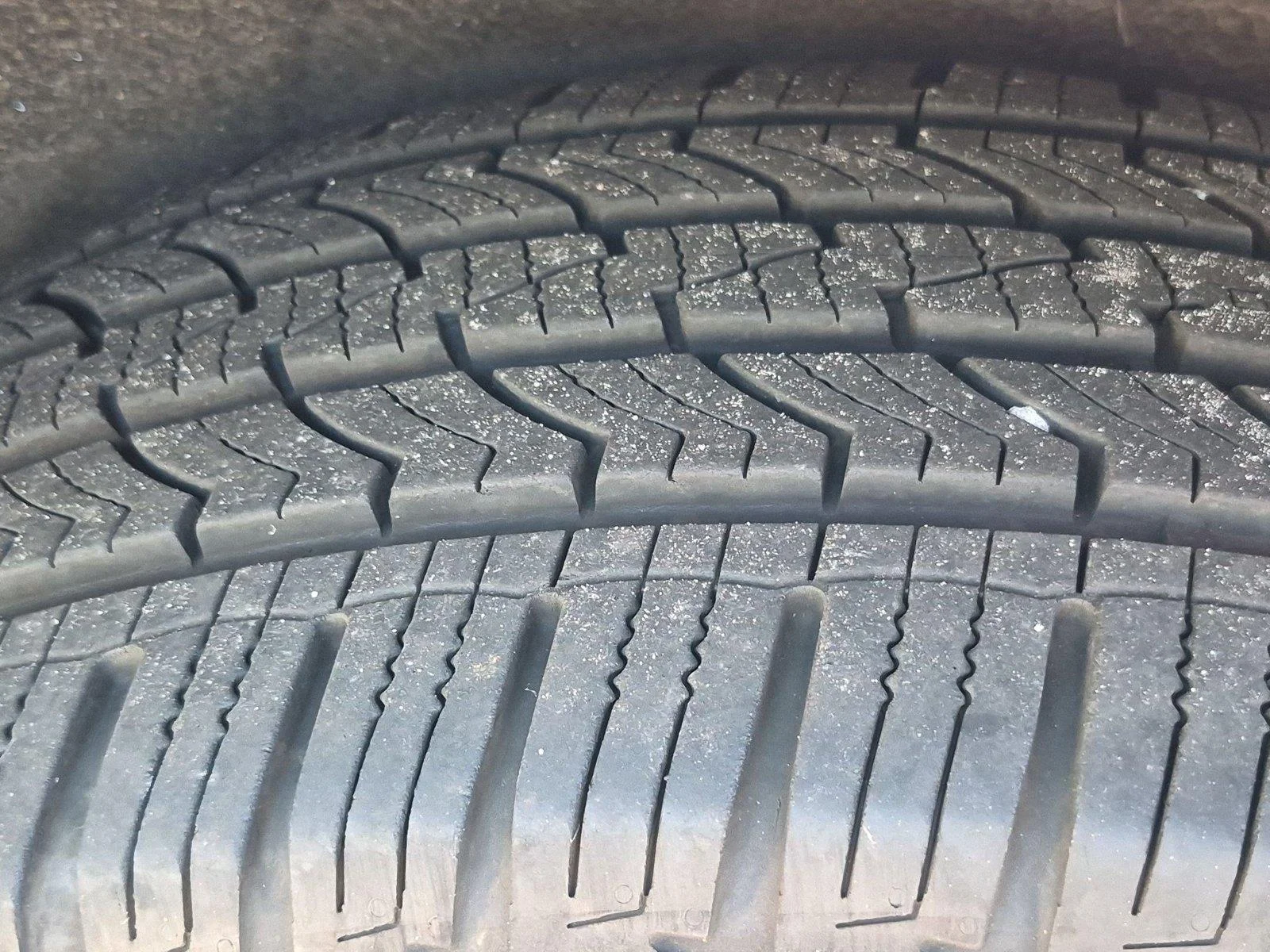 Used 2018 Bright White Clearcoat Jeep Altitude image 12