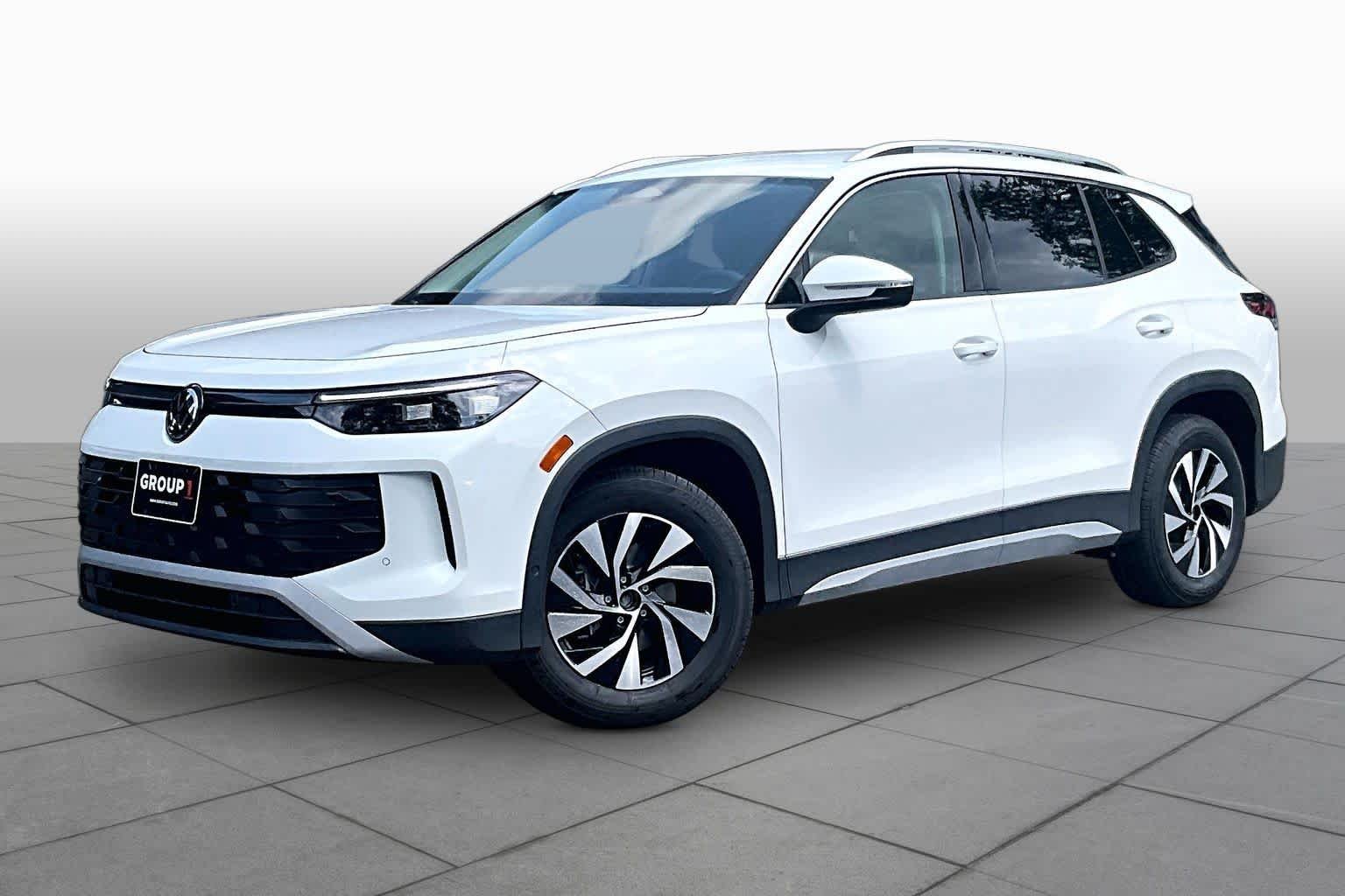 2026 Volkswagen Tiguan 2.0T S's photo