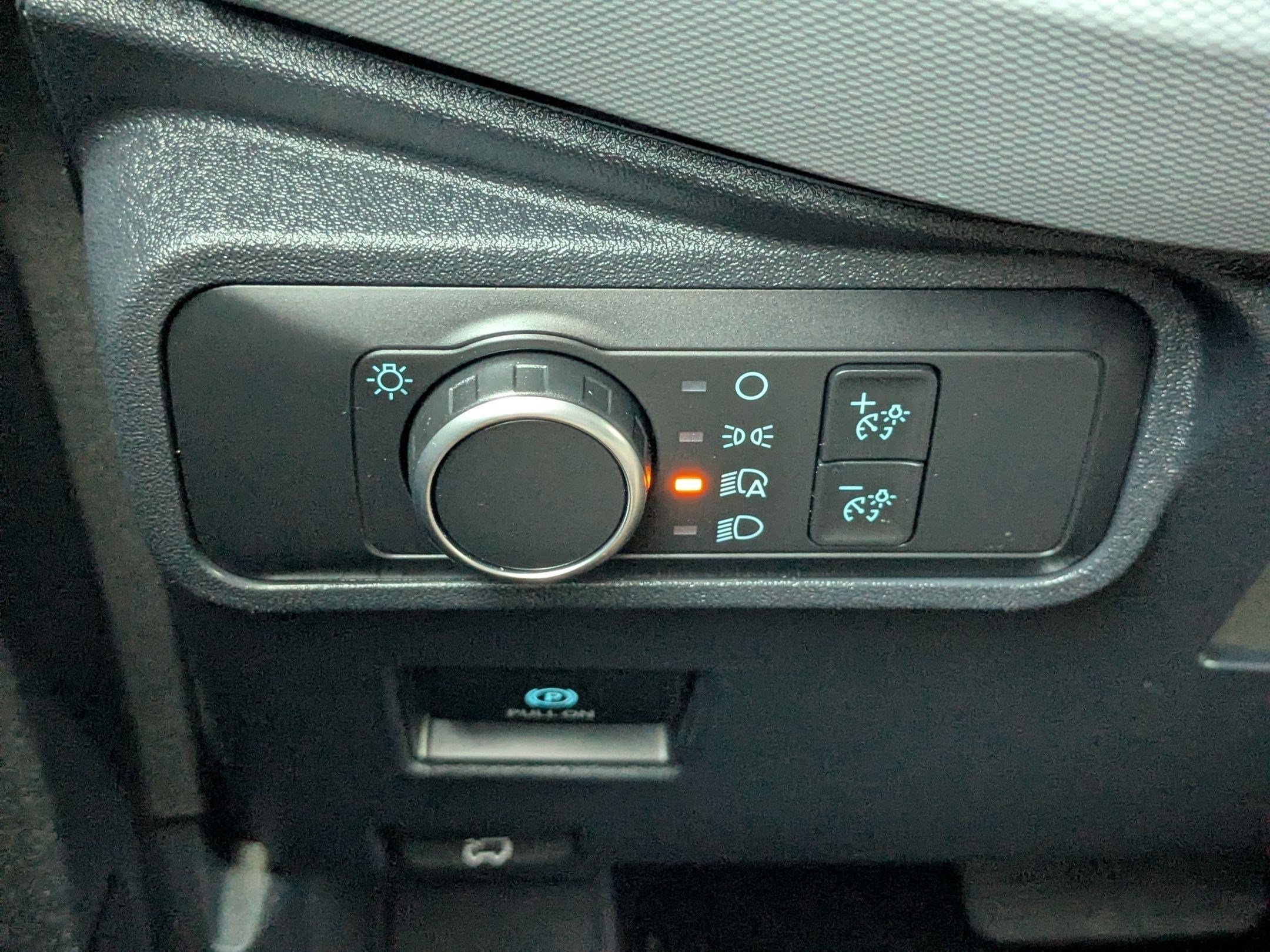 Used 2022 Green Ford Base image 19