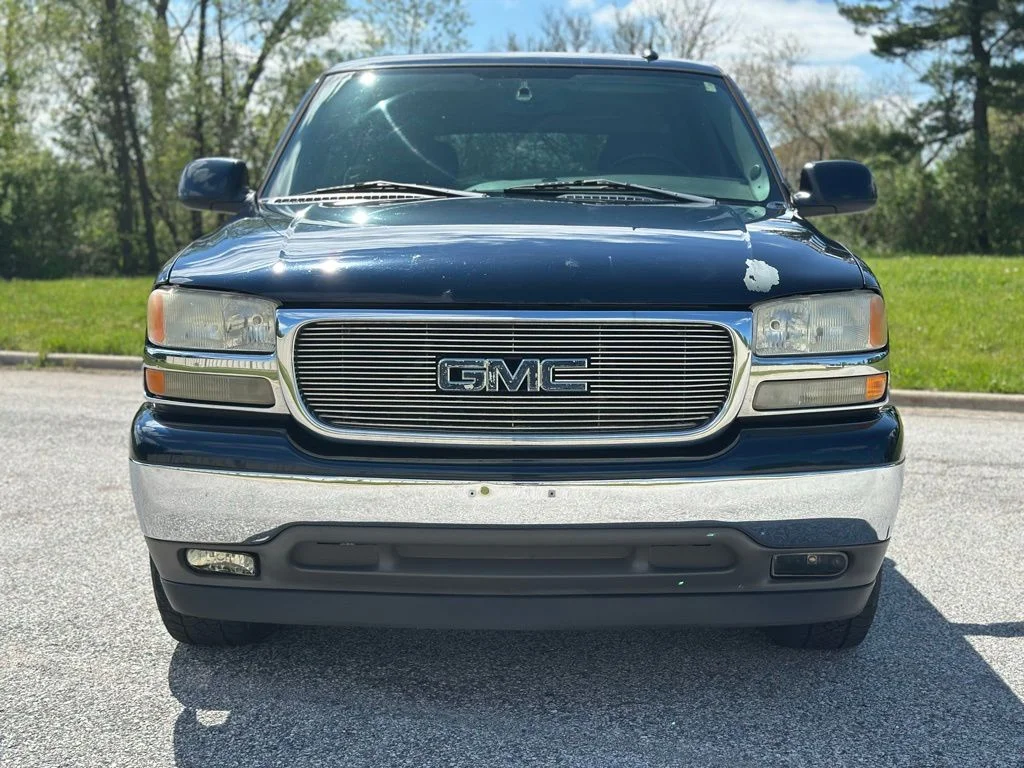 Used 2005 GMC Yukon SLE with VIN 1GKEC13T15J195993 for sale in Schererville, IN