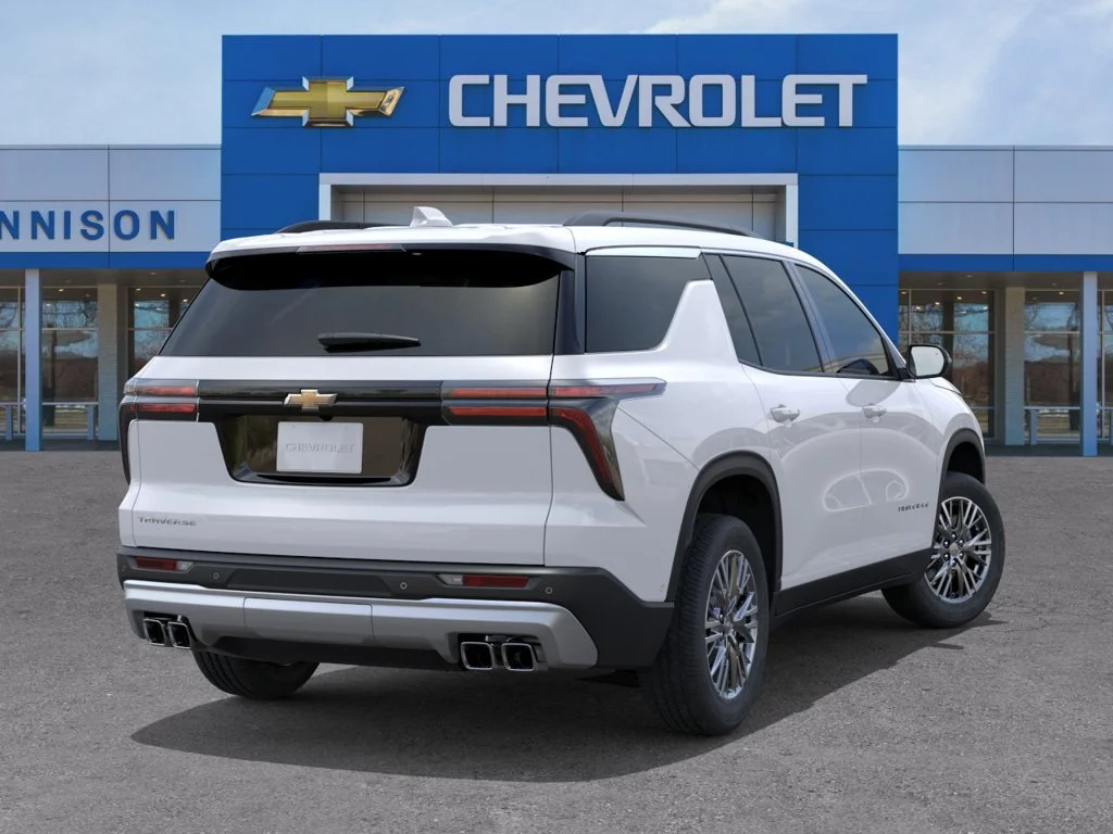 New 2027 Summit White Chevrolet LT image 4