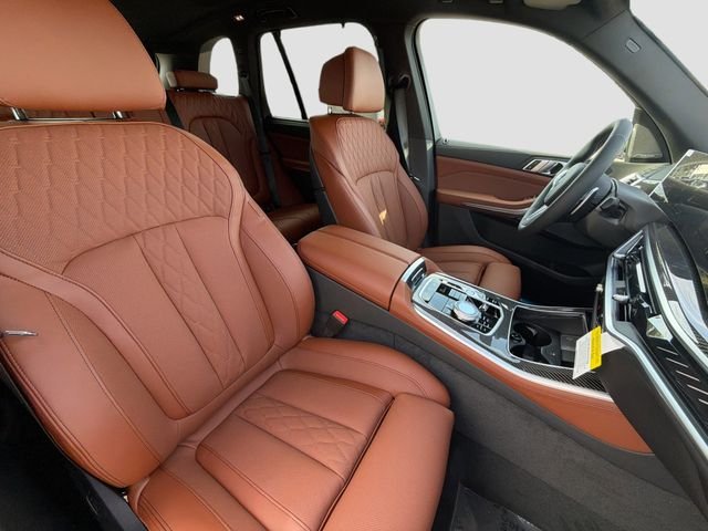 2026 BMW X5 M60i - Photo 15