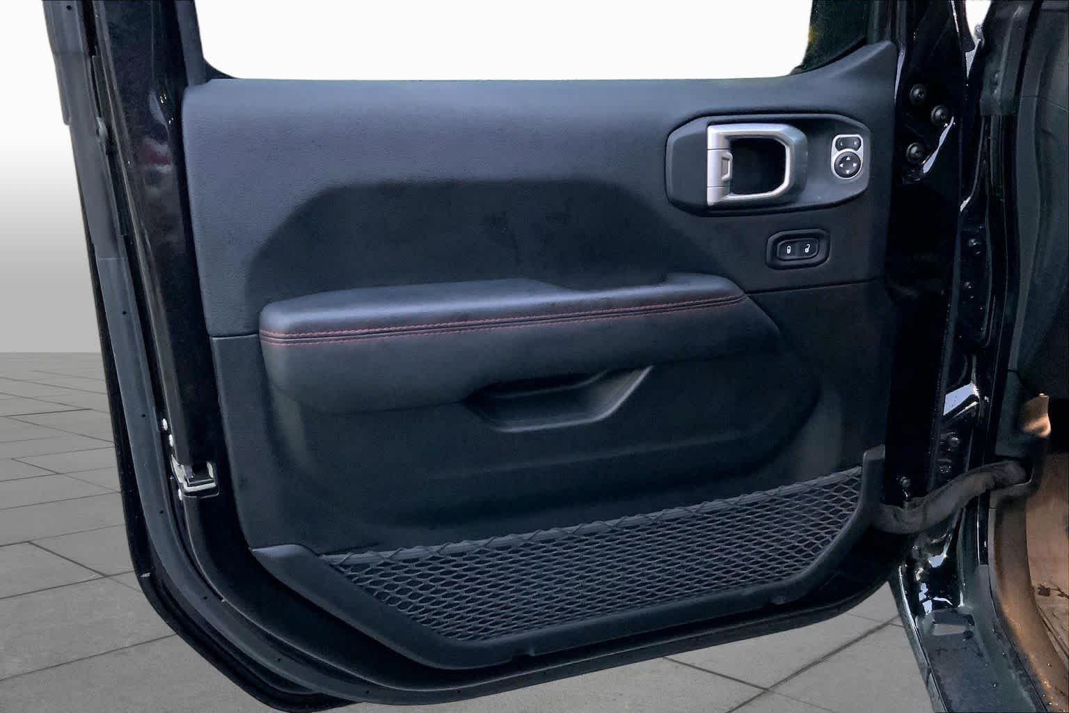 Used 2023 Black Clearcoat Jeep Rubicon image 21