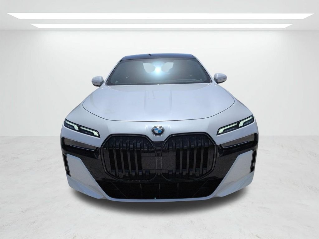 New 2026 White Metallic BMW 740i xDrive image 9