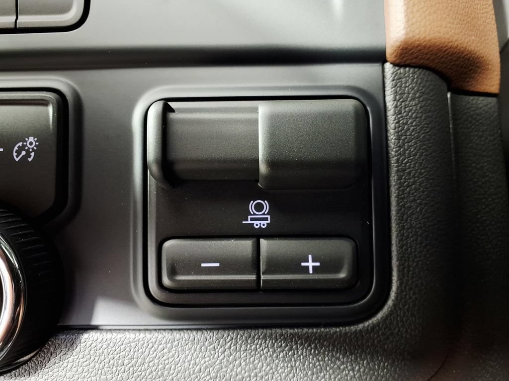 2026 Chevrolet Suburban High Country - Photo 21