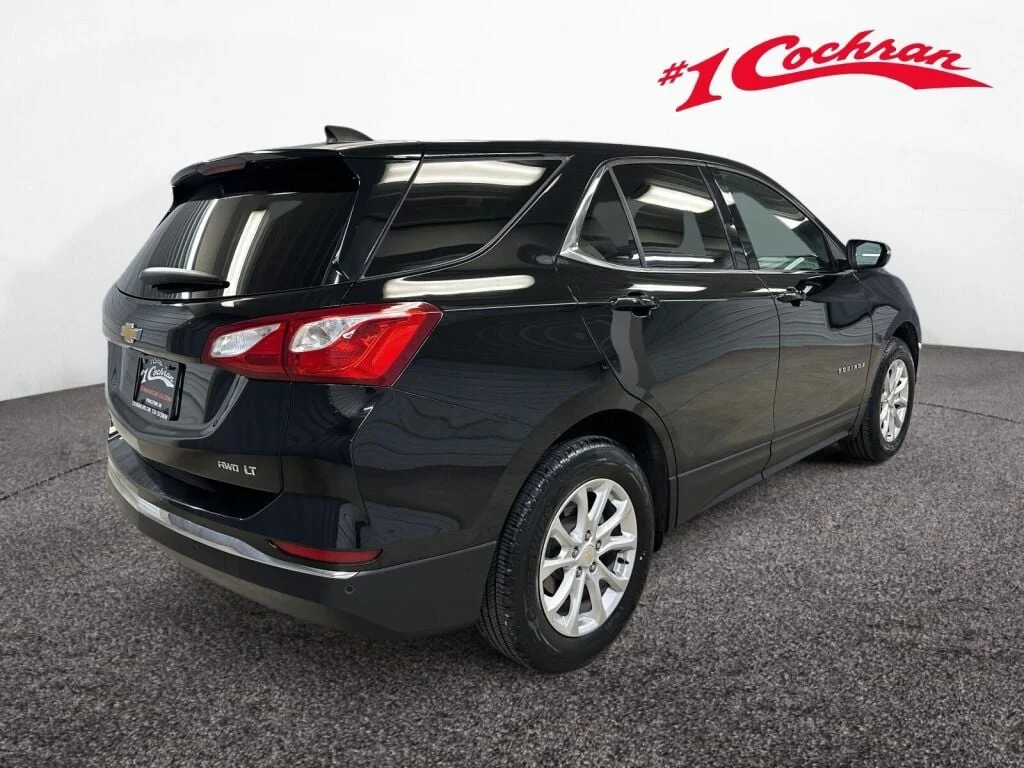 Used 2018 MOSAIC BLACK METALLIC Chevrolet LT image 26