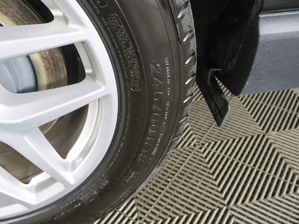 Used 2023 Black Ford SEL image 20