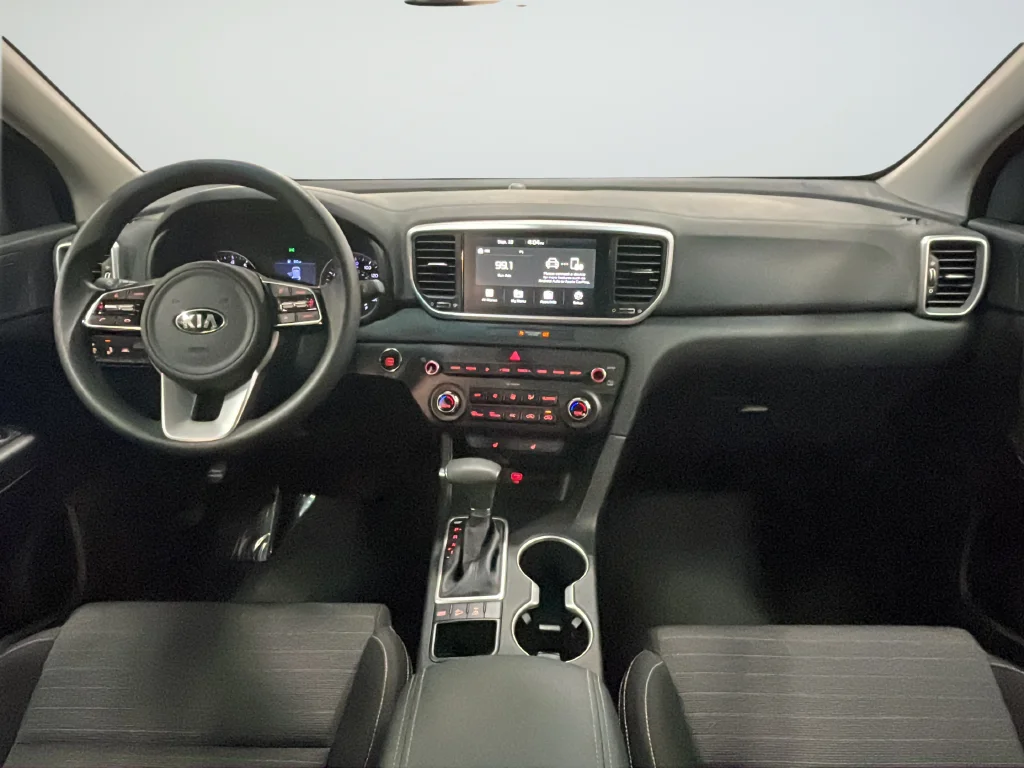 Used 2022 White Kia LX image 10